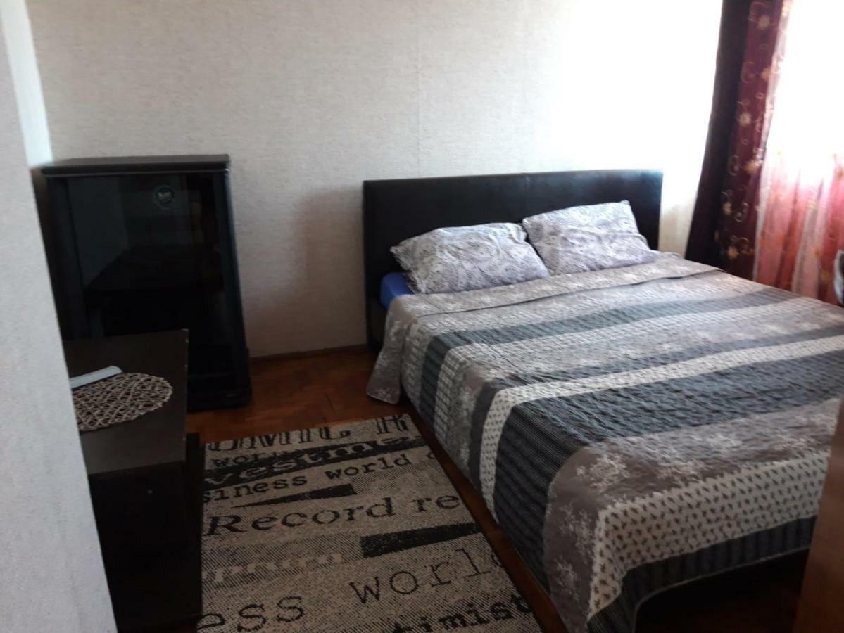 Hellen'S Ultracentral Apartament Buzău Eksteriør bilde